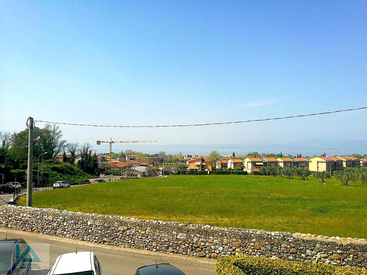 Casa Chiare - Immobiliare Azzurra Apartment Bardolino Bagian luar foto