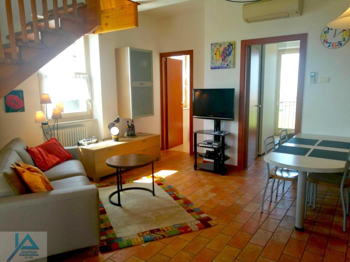 Casa Chiare - Immobiliare Azzurra Apartment Bardolino Bagian luar foto